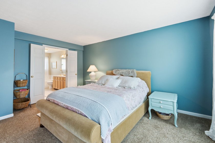 502 Brookstone Ln