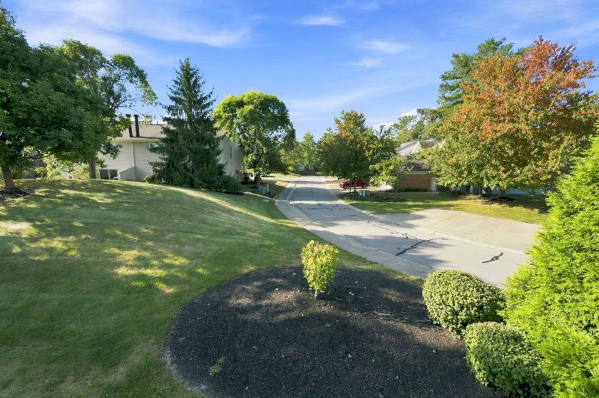 502 Brookstone Ln