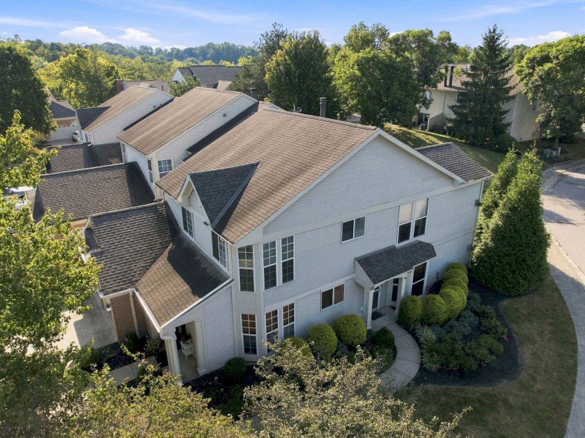 502 Brookstone Ln