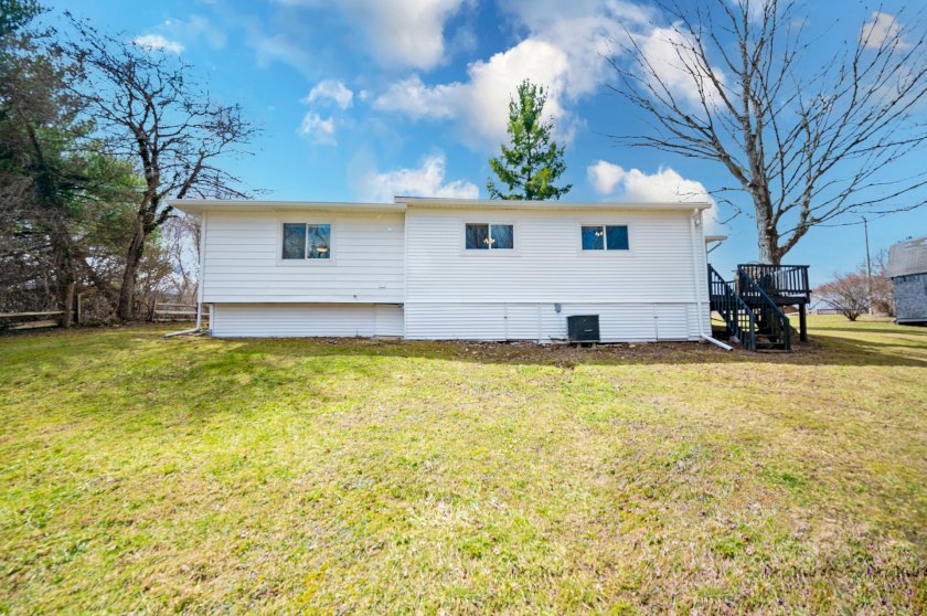 12277 Teegarden Ln