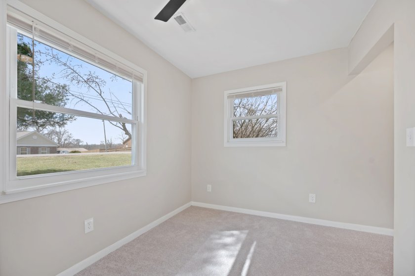 12277 Teegarden Ln