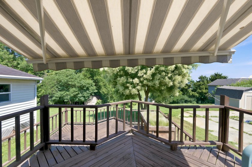 1098 Cecelia Ave