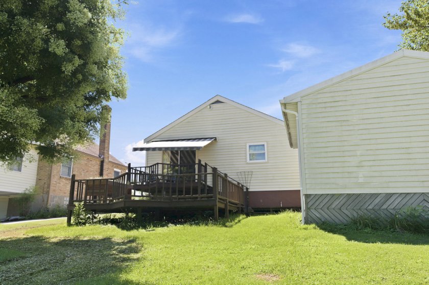 1098 Cecelia Ave