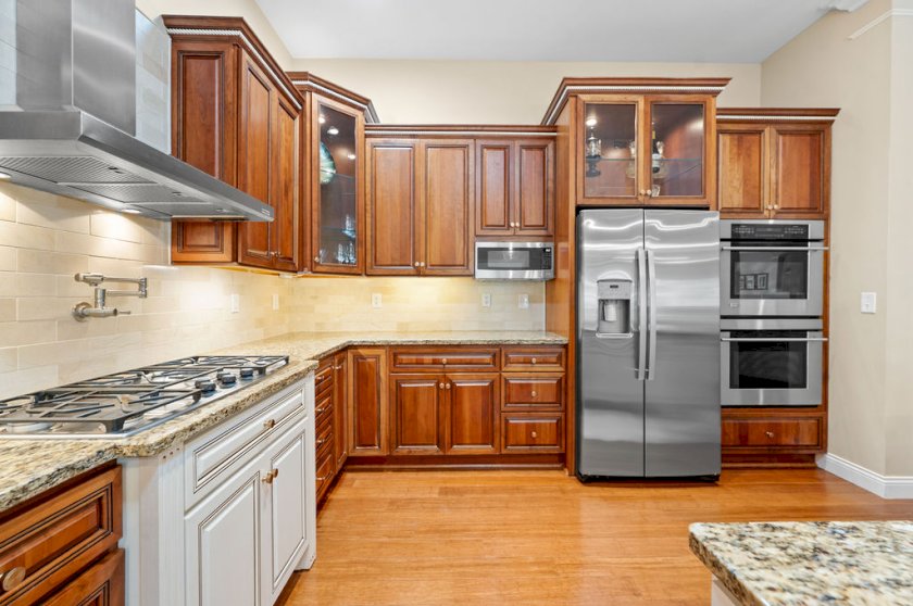 259 Ridgepointe Dr
