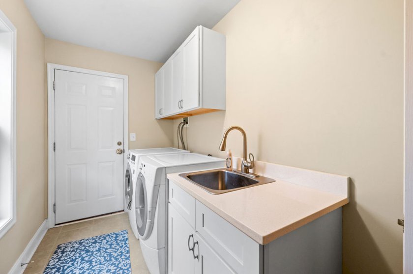 259 Ridgepointe Dr