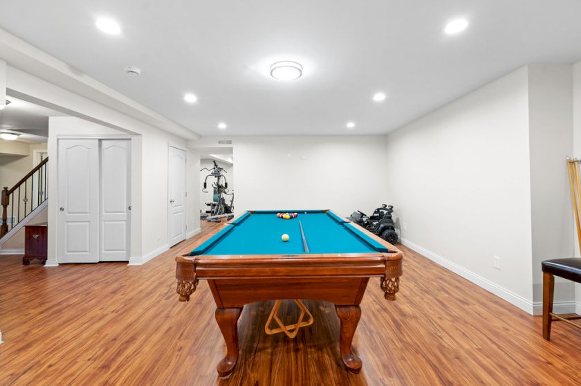 259 Ridgepointe Dr