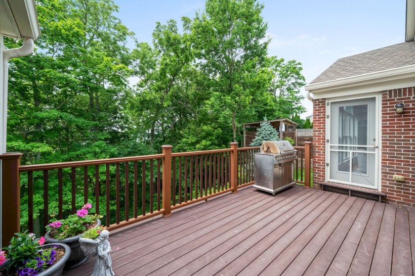 259 Ridgepointe Dr