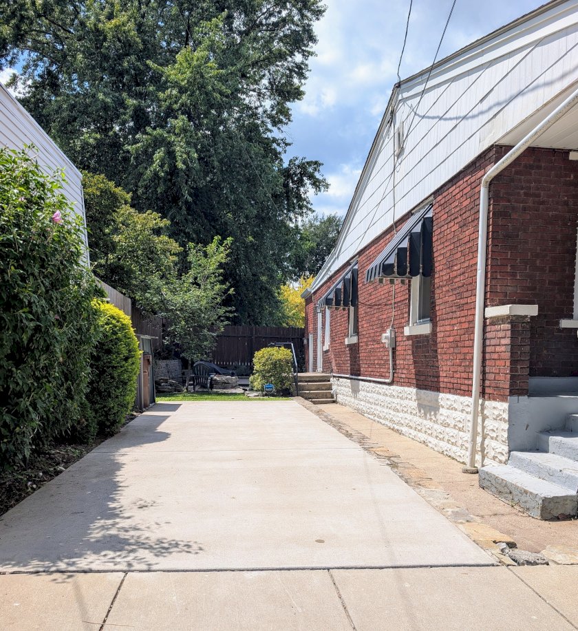 509 Craig St