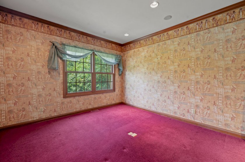 6383 Linzie Ct