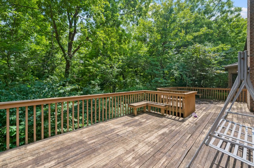 6383 Linzie Ct