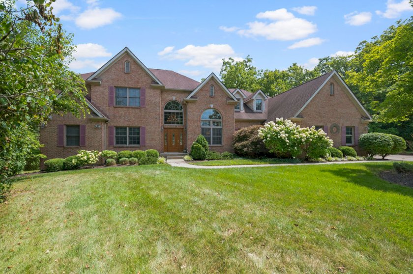 6383 Linzie Ct