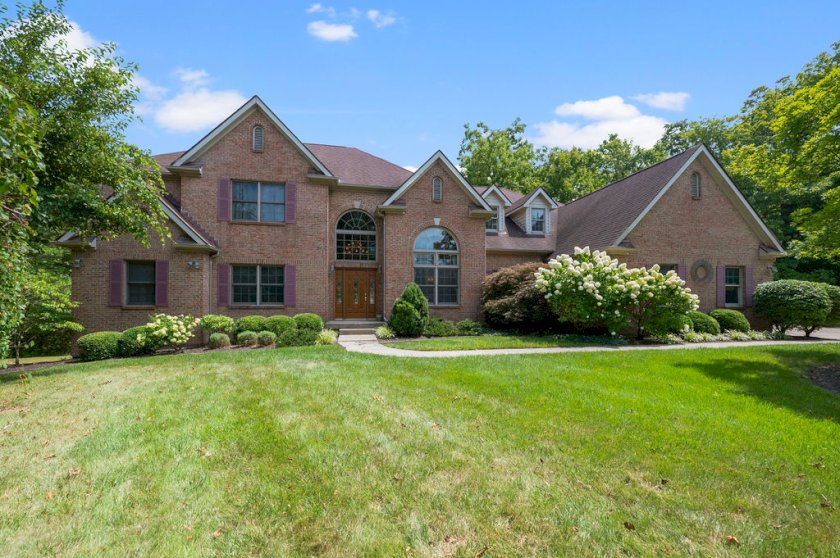 6383 Linzie Ct