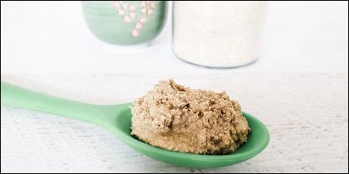 DIY Chamomile-Oatmeal-Mask