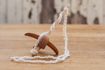 How to spin wool with a turkish spindle