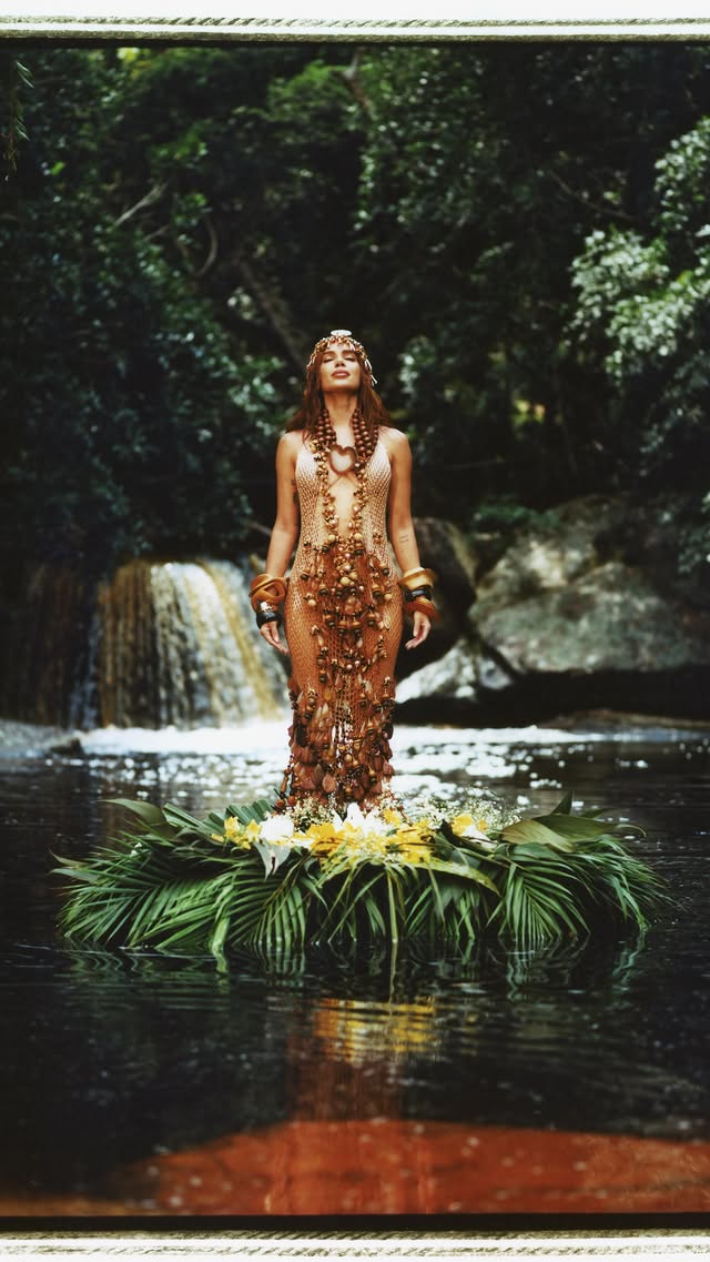 Saved public post media preview 9 from @anitta snapshot