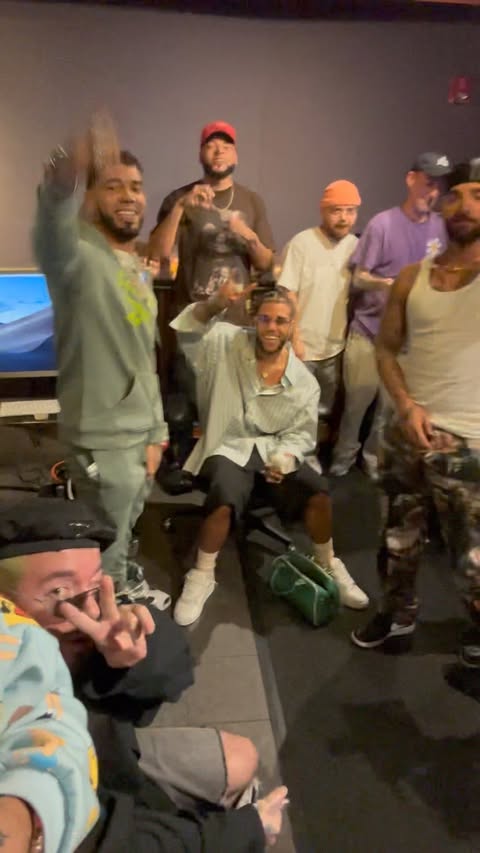 Saved public reels media preview 7 from @anuel snapshot