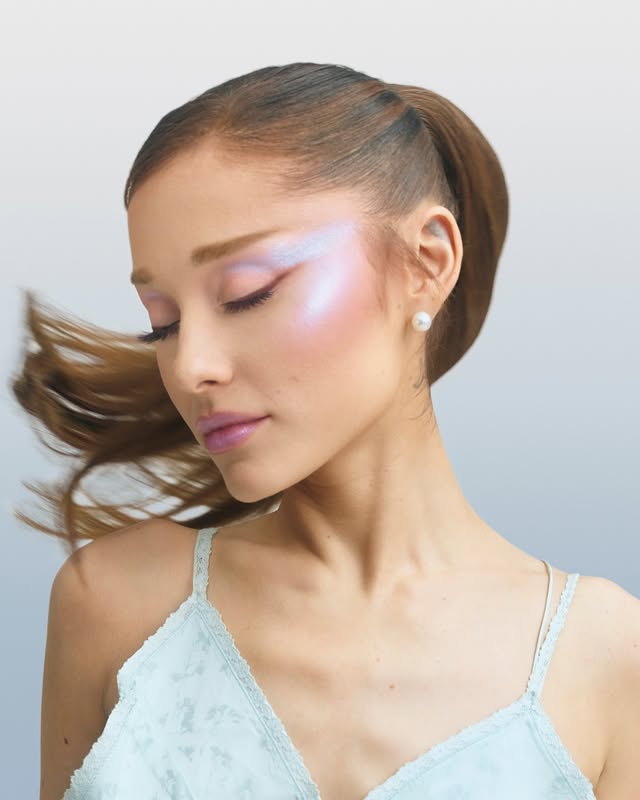 Saved public post media preview 5 from @arianagrande snapshot