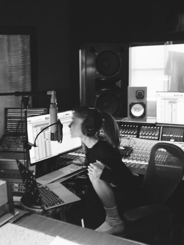 Saved public post media preview 7 from @arianagrande snapshot