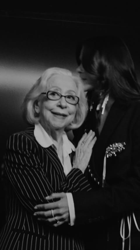 Saved public reels media preview 9 from @brunamarquezine snapshot