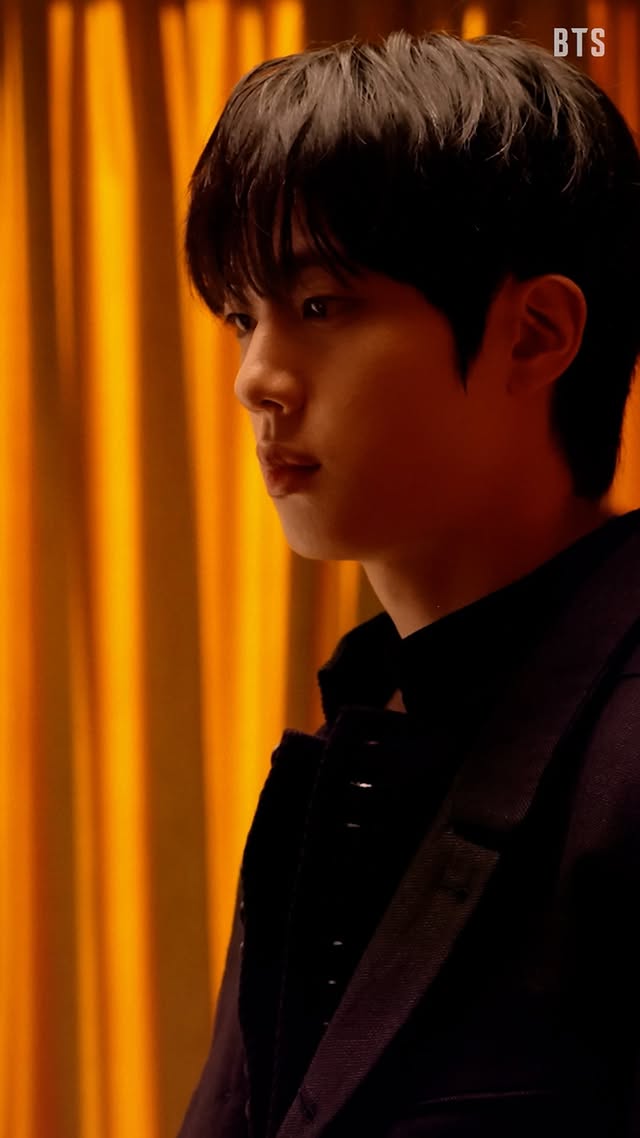 Saved public post media preview 8 from @bts.bighitofficial snapshot