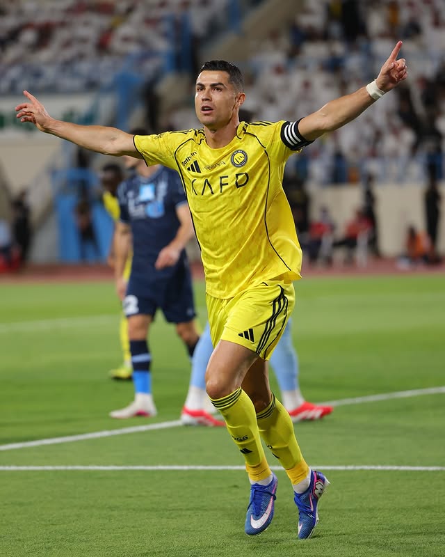 Saved public post media preview 9 from @cristiano snapshot