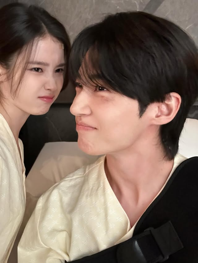 Saved public post media preview 2 from @dlwlrma snapshot