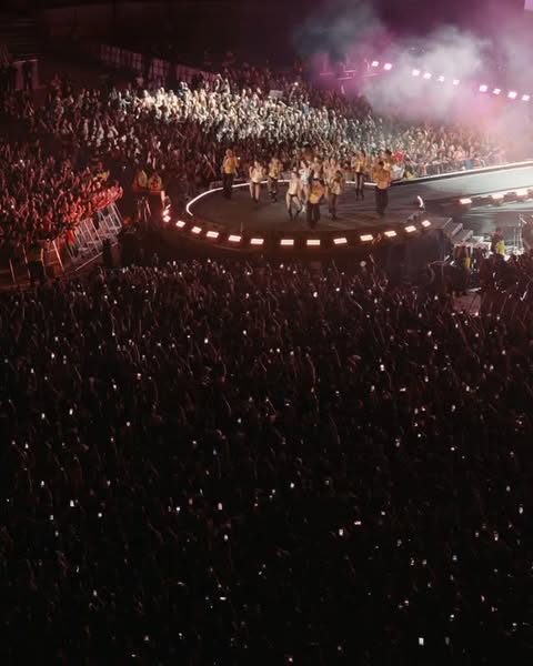 Saved public reels media preview 4 from @dualipa snapshot