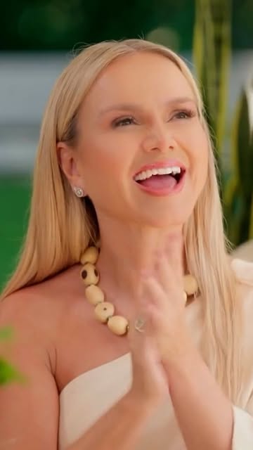 Saved public reels media preview 2 from @eliana snapshot