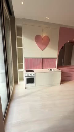 Saved public reels media preview 3 from @georginagio snapshot