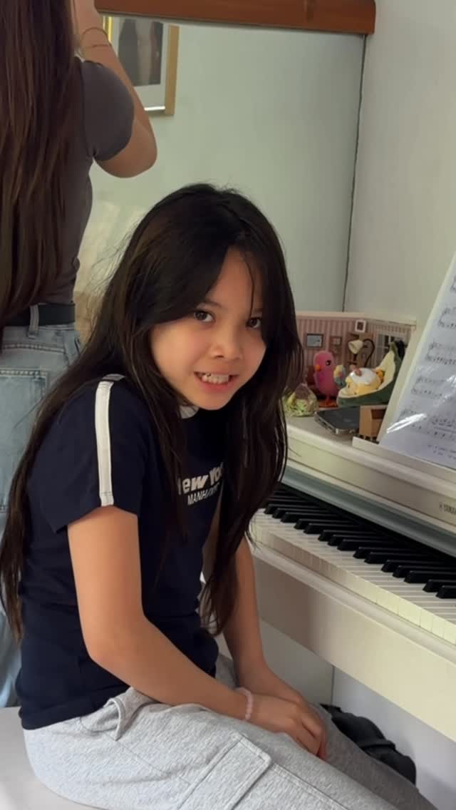 Saved public post media preview 6 from @gisel_la snapshot