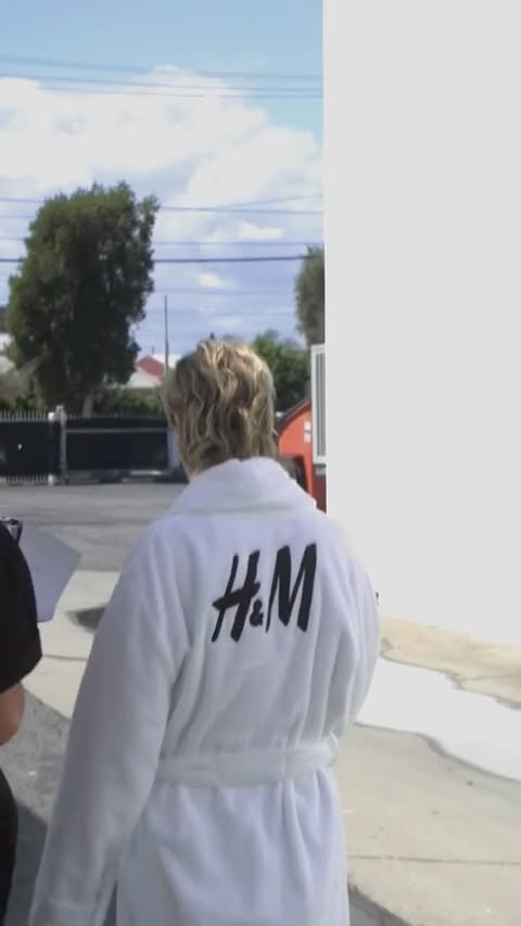 Saved public reels media preview 6 from @hm snapshot