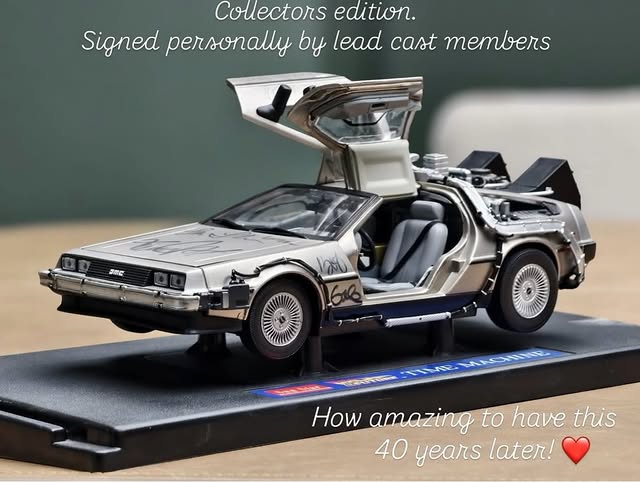 Saved public post media preview 4 from @hrithikroshan snapshot