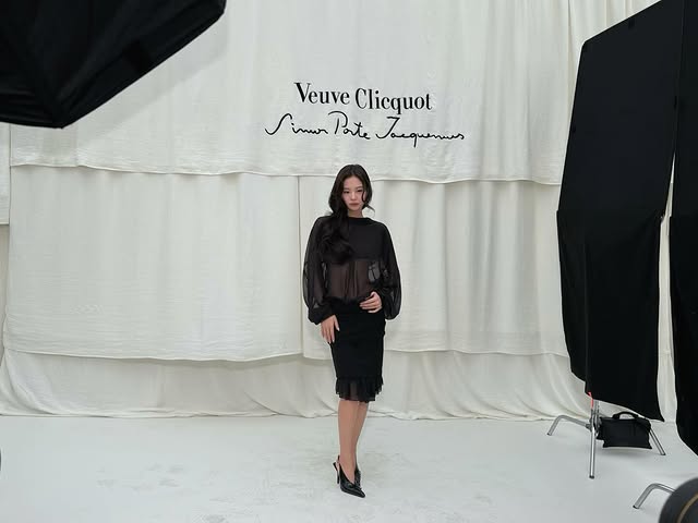 Saved public post media preview 6 from @jennierubyjane snapshot