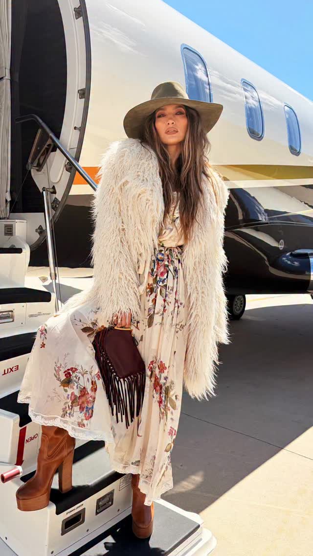 Saved public post media preview 4 from @jlo snapshot