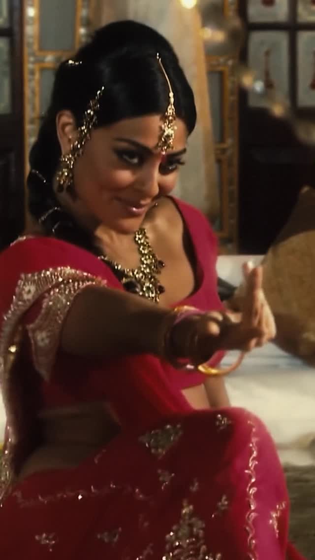 Saved public post media preview 5 from @julianapaes snapshot