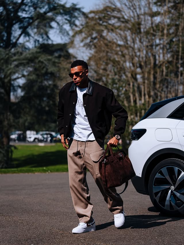 Saved public post media preview 9 from @k.mbappe snapshot