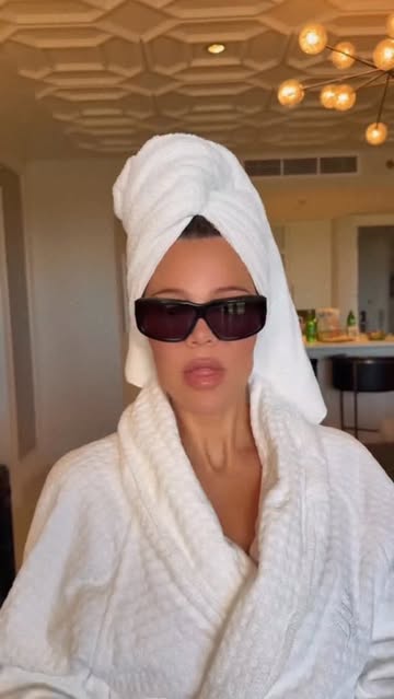 Saved public reels media preview 3 from @khloekardashian snapshot