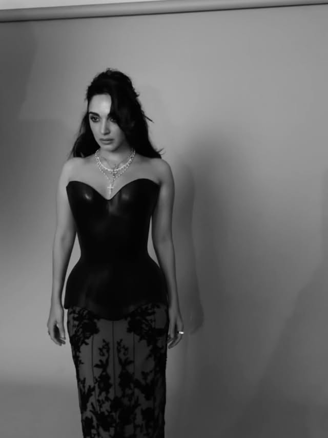 Saved public post media preview 1 from @kiaraaliaadvani snapshot