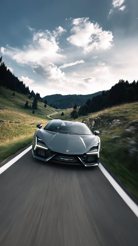 Saved public reels media preview 2 from @lamborghini snapshot
