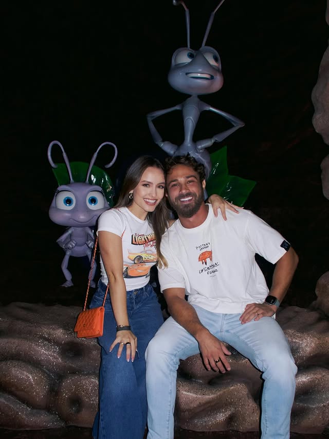 Saved public post media preview 8 from @larissamanoela snapshot