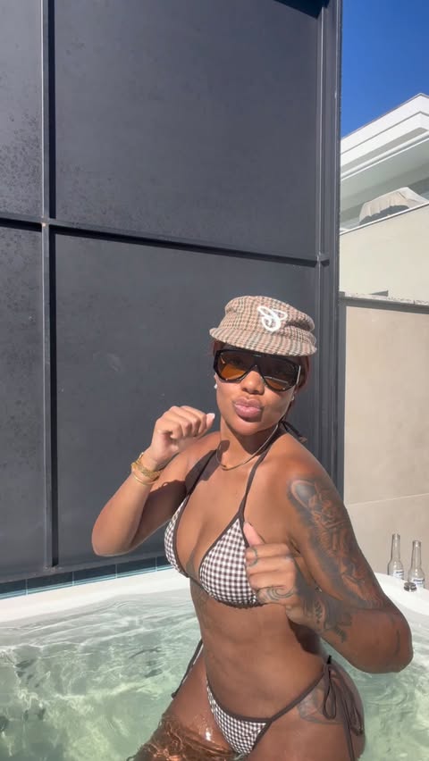 Saved public reels media preview 2 from @ludmilla snapshot