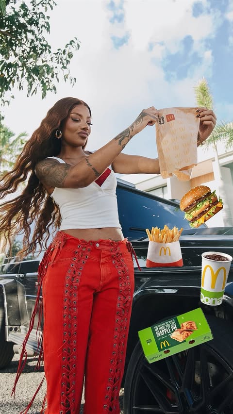 Saved public reels media preview 3 from @ludmilla snapshot