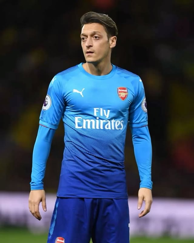 Saved public post media preview 2 from @m10_official snapshot