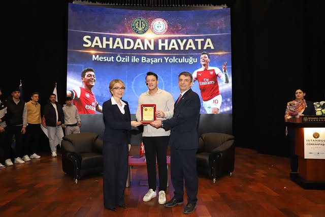 Saved public post media preview 6 from @m10_official snapshot