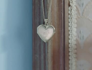 Saved public reels media preview 4 from @madisonbeer snapshot