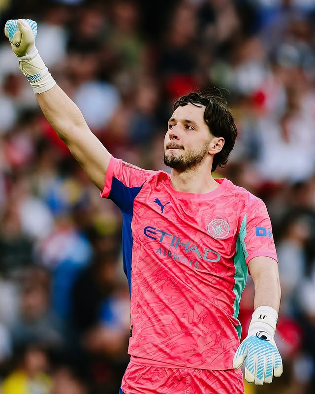 Saved public post media preview 2 from @mancity snapshot