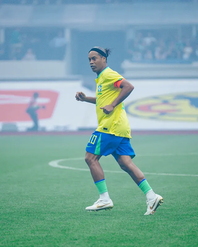 Saved public post media preview 3 from @ronaldinho snapshot