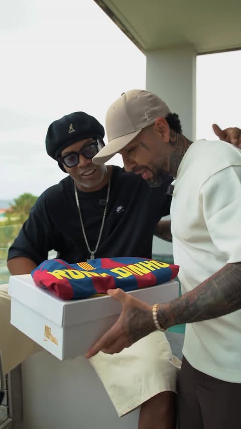 Saved public reels media preview 8 from @ronaldinho snapshot