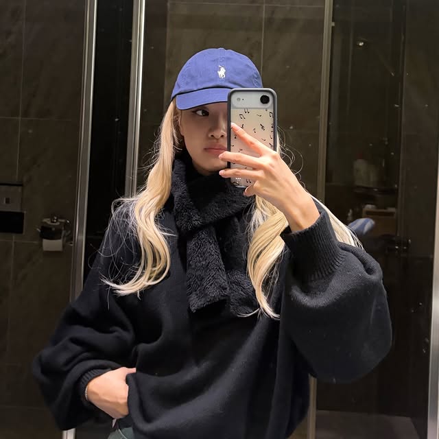 Saved public post media preview 5 from @roses_are_rosie snapshot