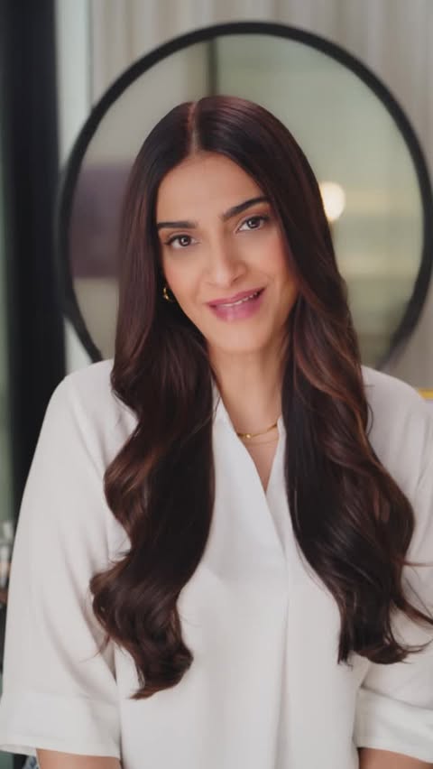 Saved public reels media preview 4 from @sonamkapoor snapshot
